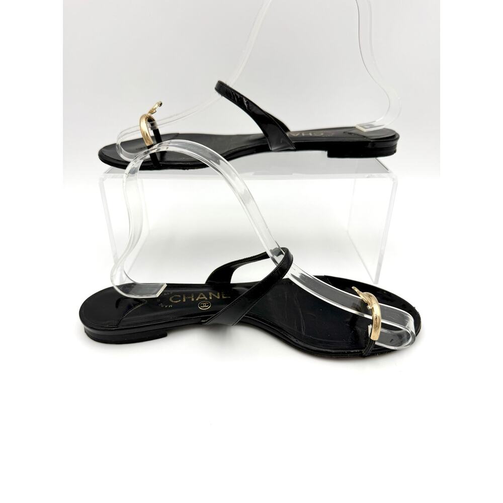 Chanel Toe Ring Sandal Black Leather Gold Interlocking CC Logo Size 39.5 / 9.5 - Picture 14 of 15